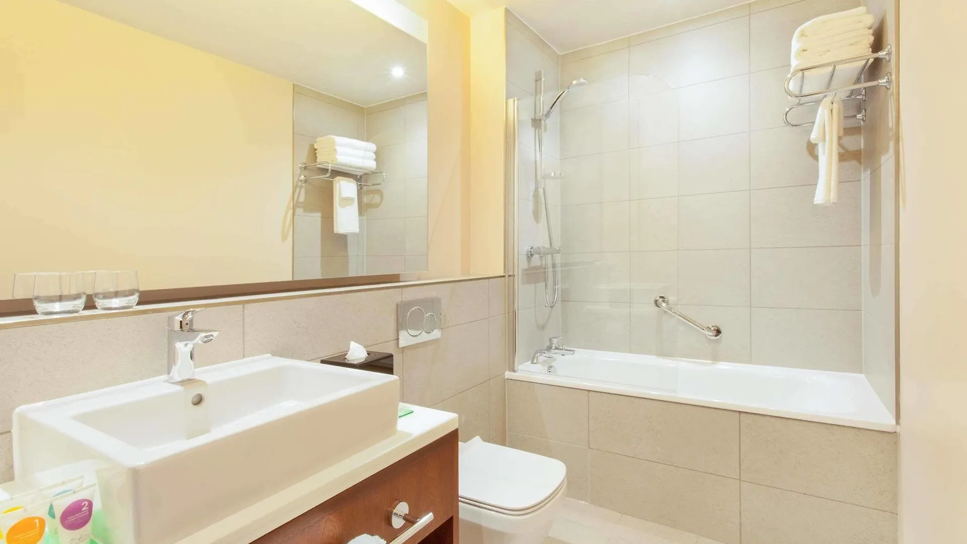 Hyatt Place West London Hayes Hayes  Hotel